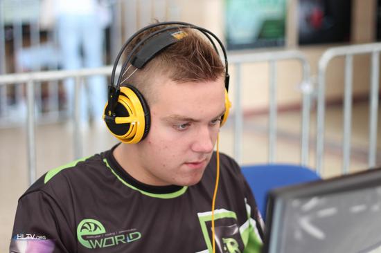 2025年BLAST春季公开赛A组首日比赛结果