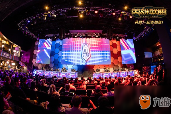 滔搏电子竞技俱乐部英雄联盟分部一队TES 主教练【罗盛 ID：Crescent】因个人原因，申请暂离赛场休息调整